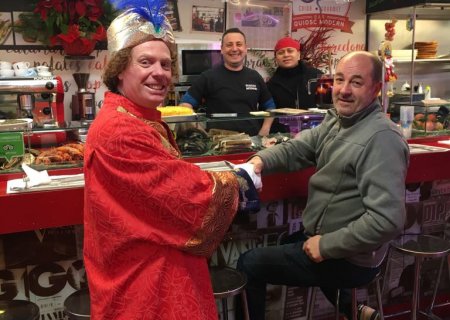 El Patge Reial visita el mercat